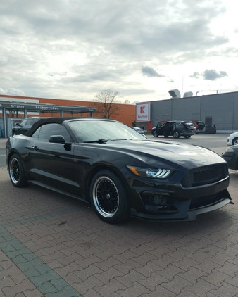 Ford Mustang cena 79000 przebieg: 170000, rok produkcji 2015 z Łódź małe 121